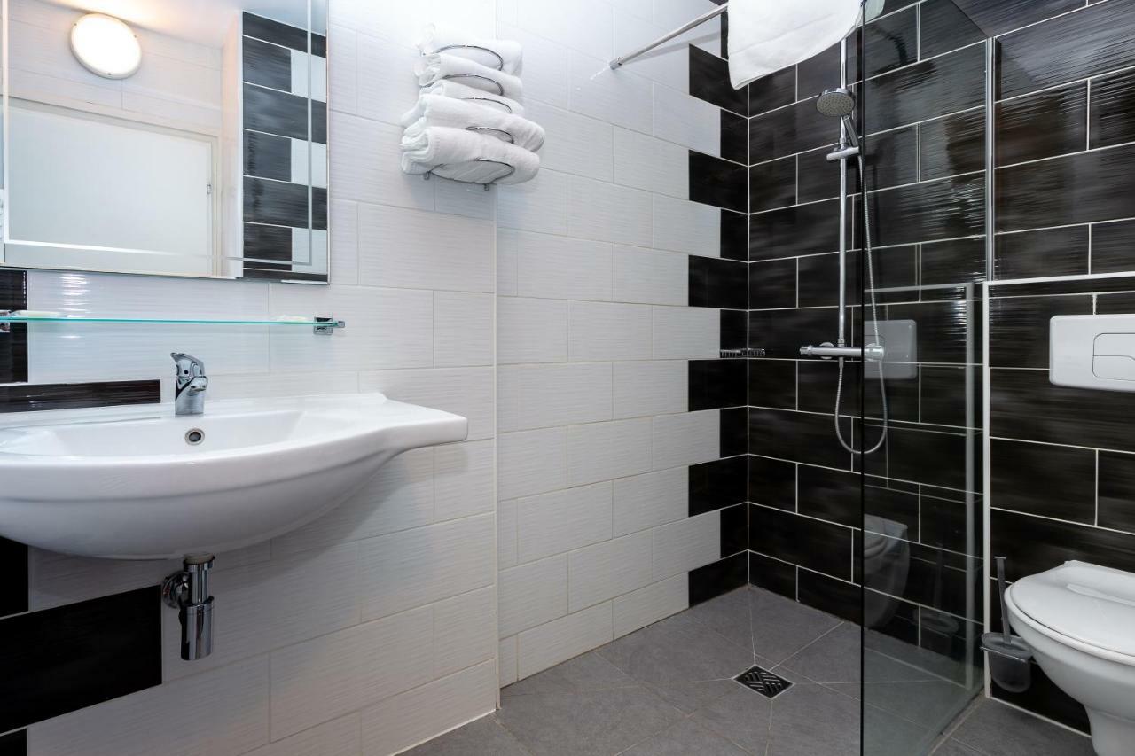 Logis Hotel Le Rond Point Soorts-Hossegor Eksteriør bilde